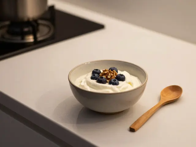 Was essen bei Hunger am Abend? 7 gesunde und schnelle Optionen ohne Kochen